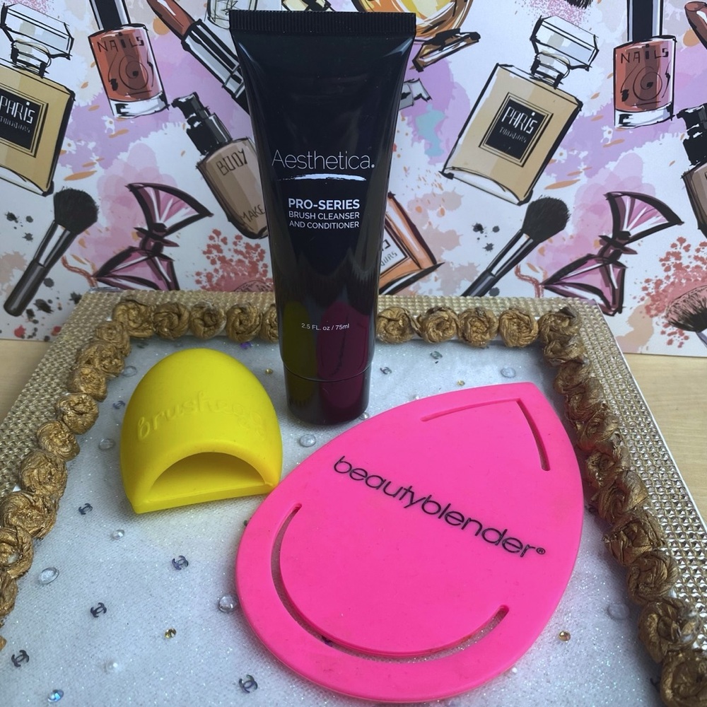 Aesthetica Pro-Series Brush Cleaner and Beauty Blender cleaner Set